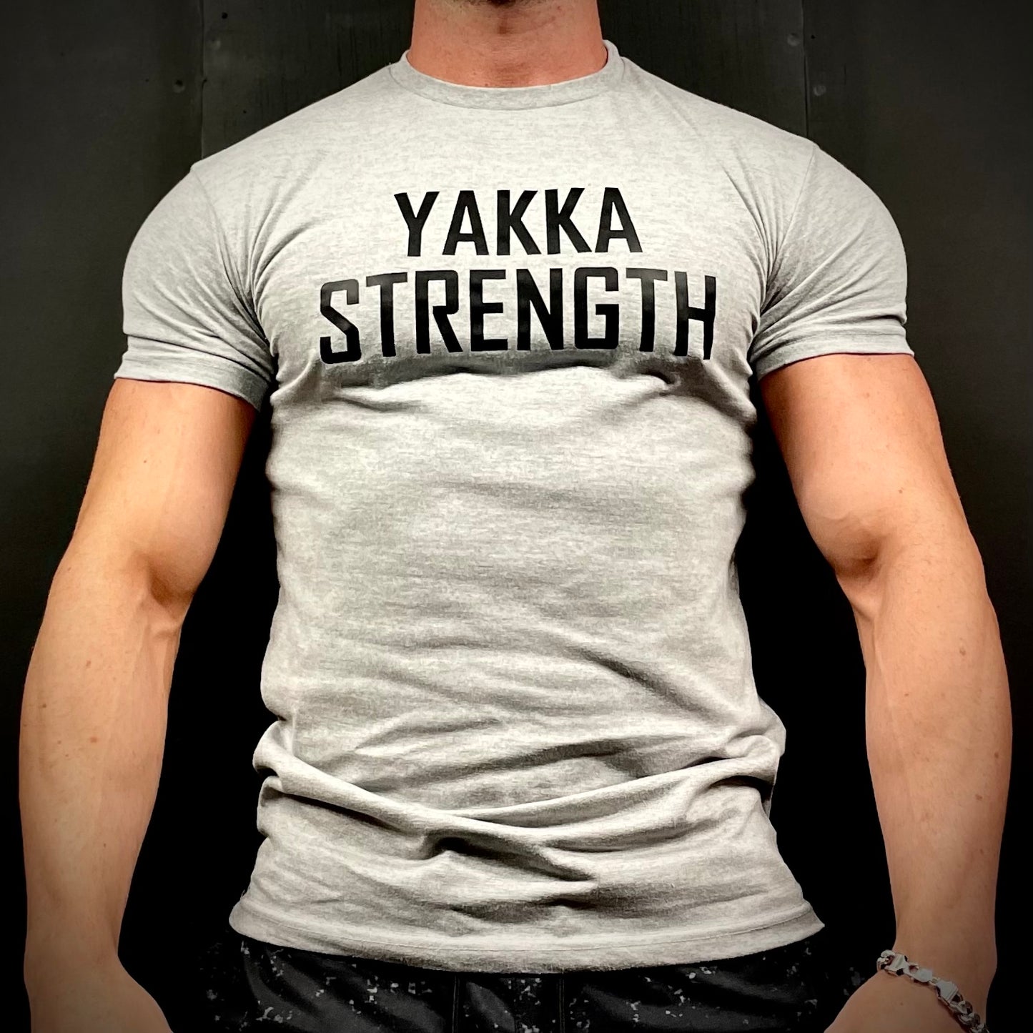 YAKKA STRENGTH TEE
