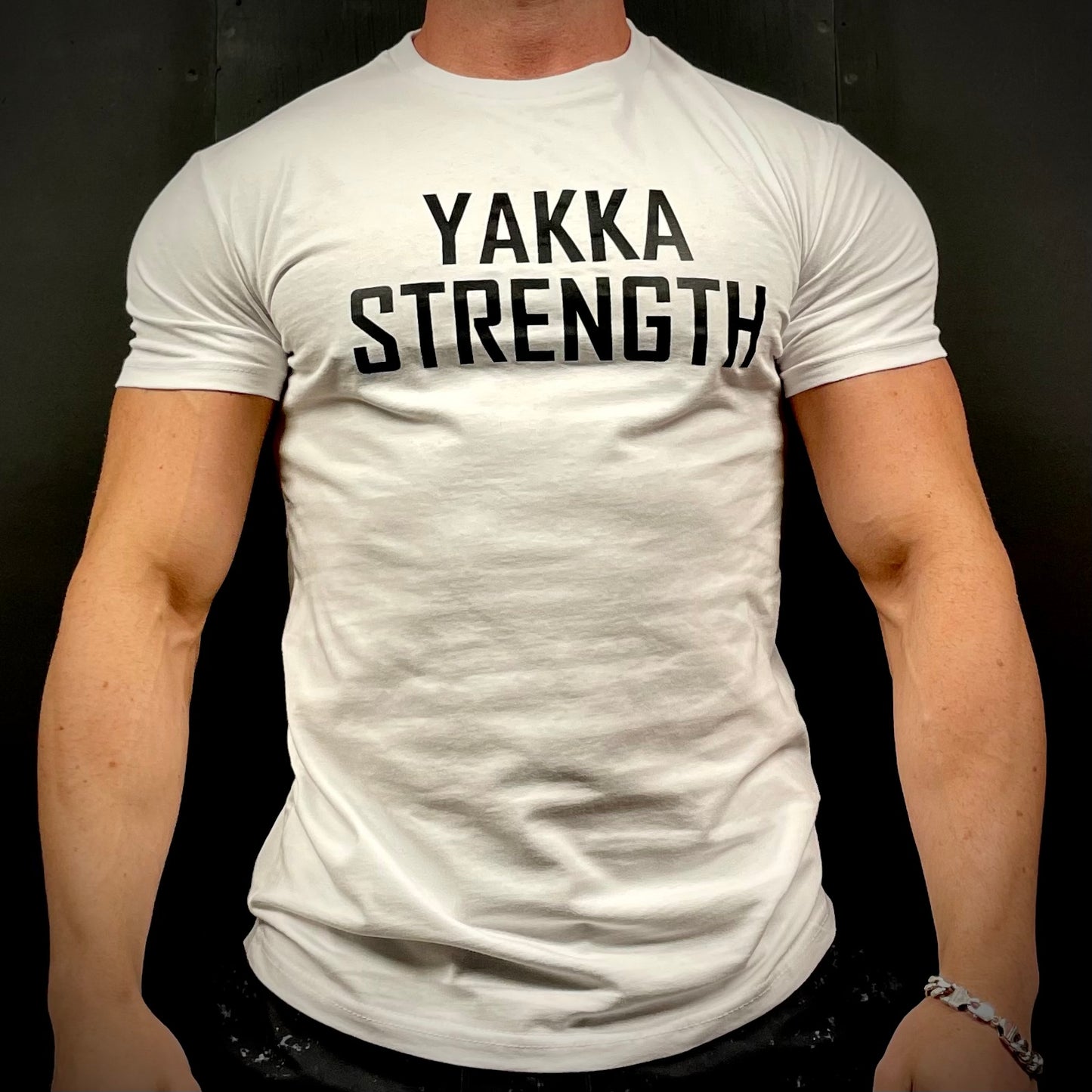 YAKKA STRENGTH TEE